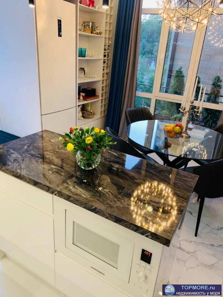 Срочно продаю дом с новым ремонтом! Вся мебель сделална на заказ, дорогой дизайнерский ремонт!Вся техника встроена!... - 2