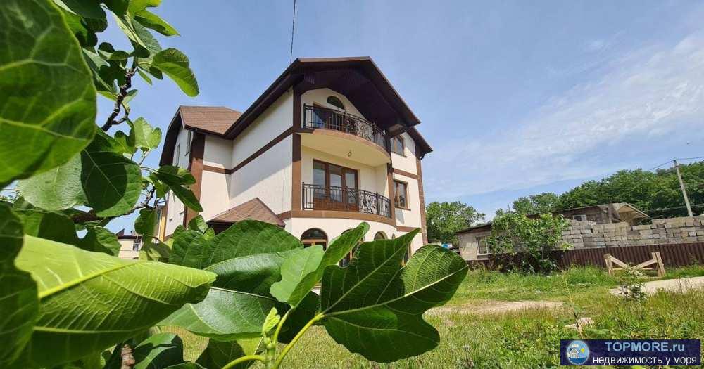 Лот № 129338. В продаже большой дом в Верхневеселое, Адлерский район.  Общая площадь - 292 кв.м., 7 спальных комнат,...