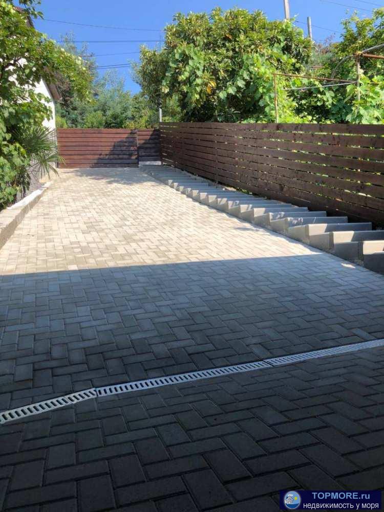 Дом в городе Сочи. Представляю вашему вниманию дом со всеми удобствами.Никаких вложении не требует.В доме теплые... - 1