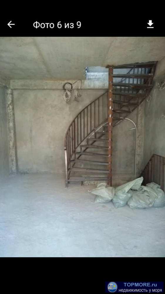 Продается трехэтажный таунхаус в живописном месте поселка Лазаревское. 100 кв. метров, под отделку, все коммуникации,... - 2