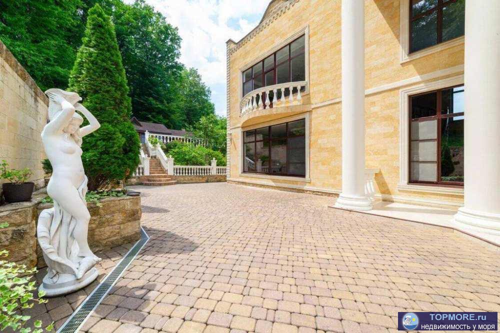 Дом 350 кв.мГостевой дом 100 кв.мУчасток 10 соток Дом расположен в тихом месте, участок с трёх сторон граничит с... - 1