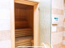 Лот № 128237. Великолепный коттедж в самом сердце города Сочи в...