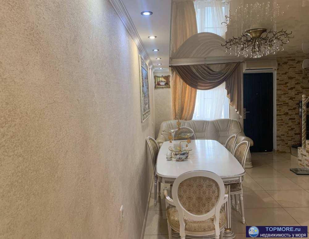 В центре поселка Лазаревское.В 10 минутах от моря и ценров развлечений продается трехэтажный таунхаус для большой...