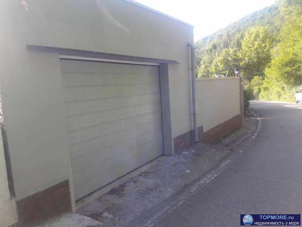 Продается дом в самом экологически чистом районе города. Дом находится в окружении деревьев, рядом с лесным массивом....