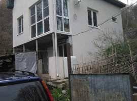 На Черноморском побережье в Лазаревском районе города Сочи, среди...