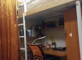 Продается 2-х.этажный жилой гараж. С ремонтом.мебелью и техникой....