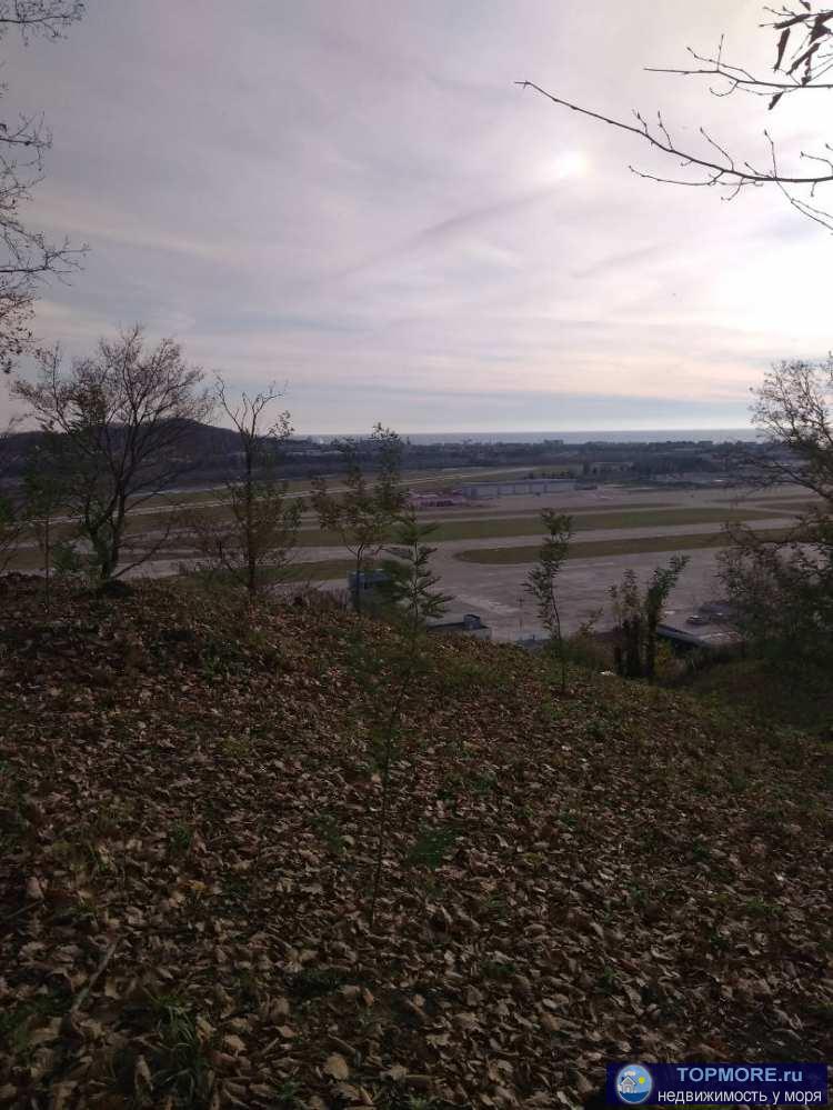 Продам капитальный дом + 25 соток земли в с Молдовка *(самый низ). Дом построен из кирпича, очень теплый, сделан... - 2