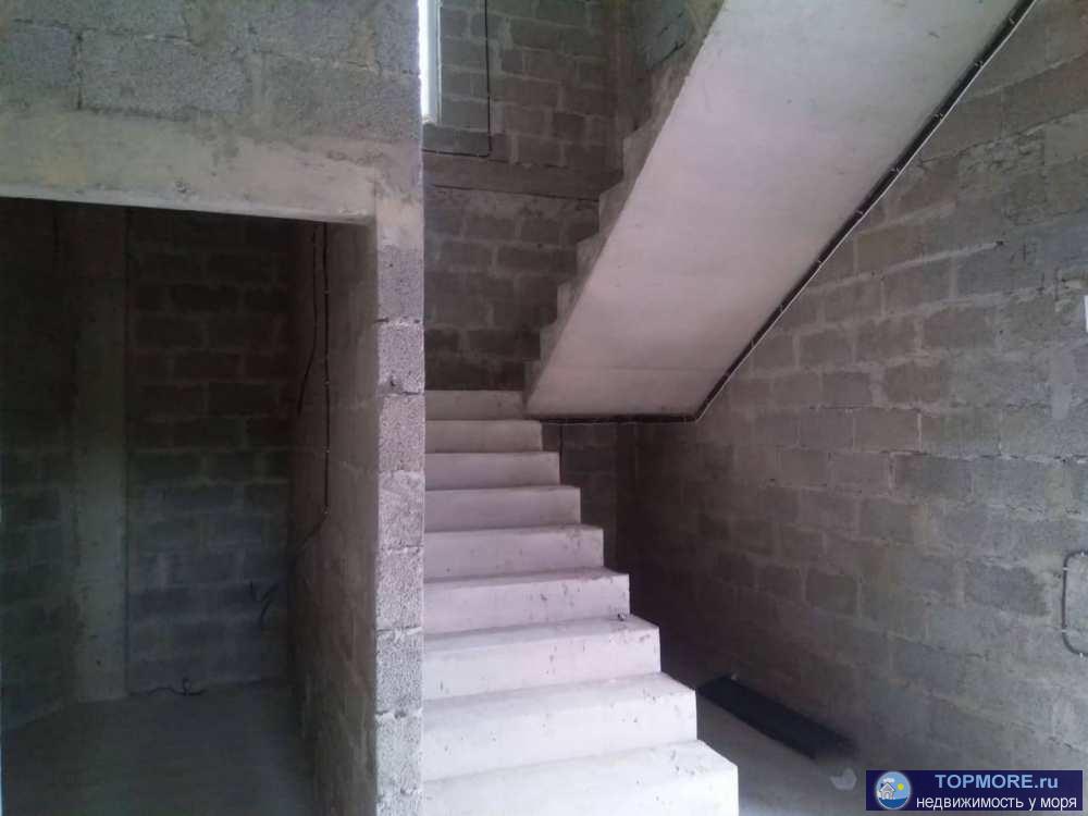 Продам 2 этажный коттедж общей площадью 150кв.м. в коттеджном комплексе, расположен в центре ДагомысаСтроительство... - 2