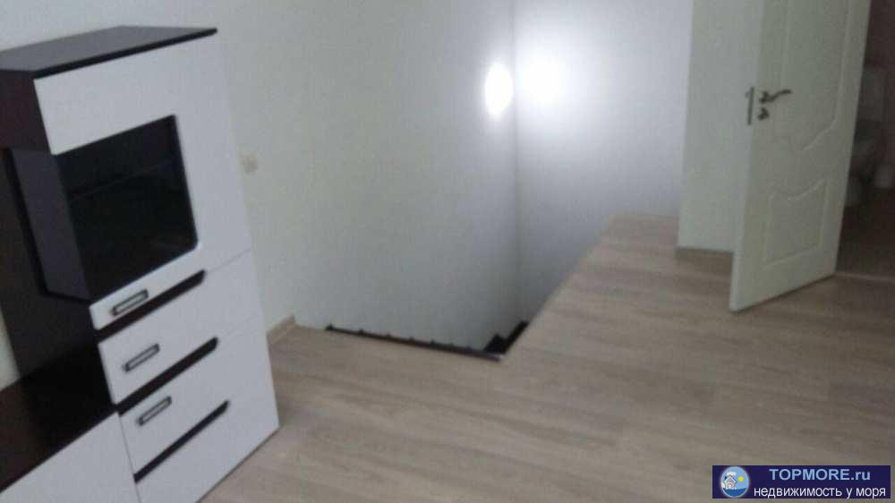 В доме заведены все комуникации газ вода свет . Выполнен качественный ремонт на двух этажах. Вся техника мебель два... - 1