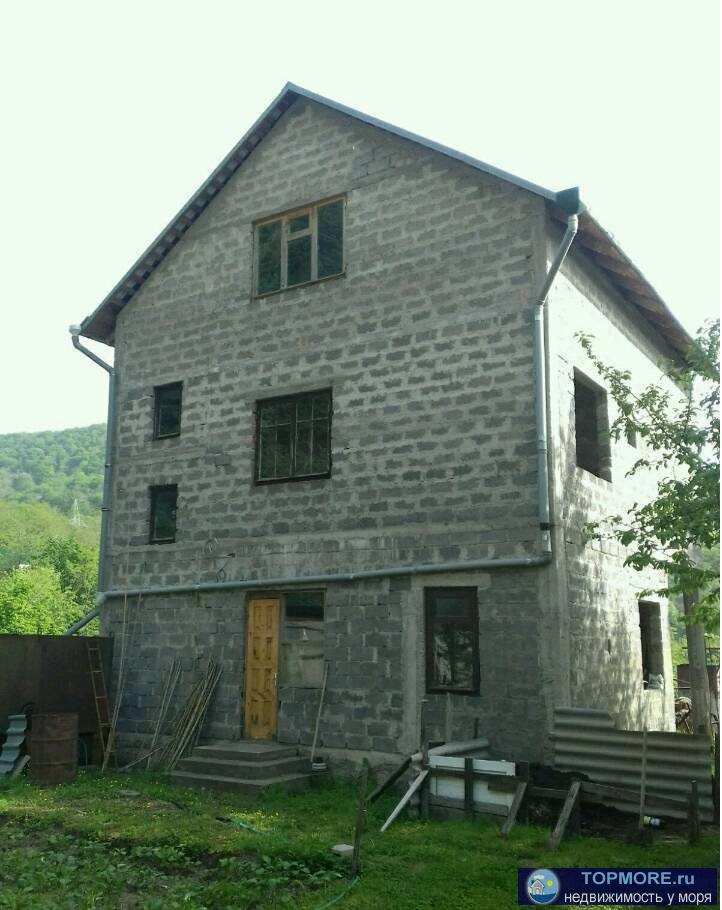 Большой дом с видом на море и горы находится в загородном посёлке Мамедова щель, находящееся близко к городу... - 2