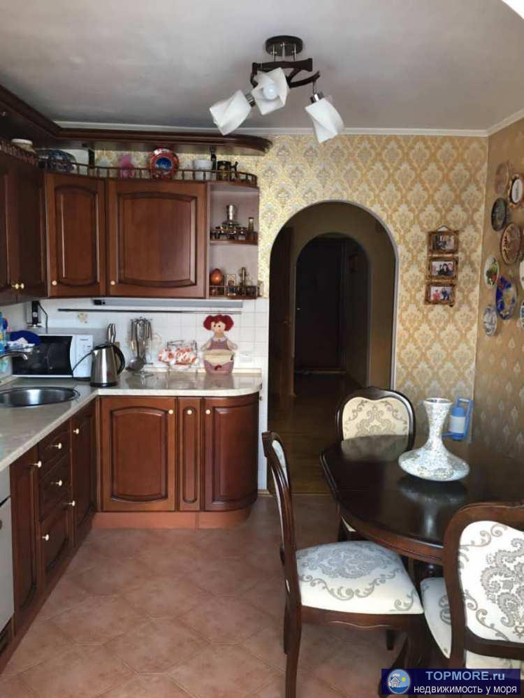 Продается уютная 3 комнатная квартира в кабардинке. Есть все необходимые условия для проживания. Вся необходимая... - 1