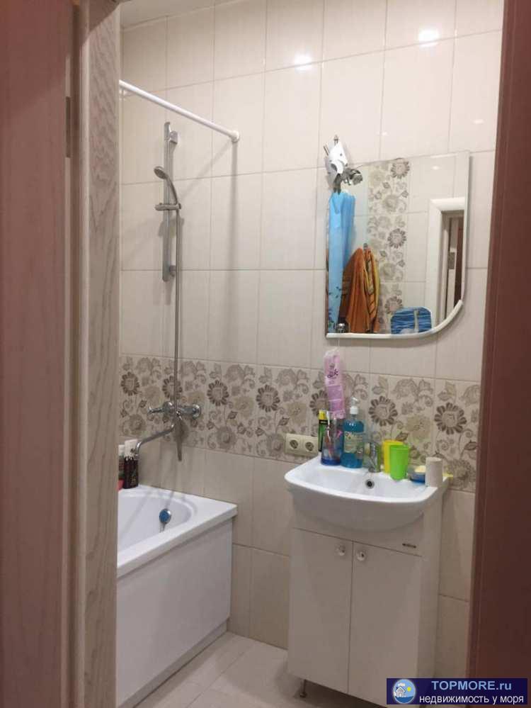 Квартира с ремонтом, мебелью и техникой на улице Островского! Площадь 38 кв.м + лоджия, этаж 2. Дом новый, сдан в... - 2