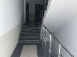 Небольшая студия, с автономным отоплением и  необычной планеровкой,...