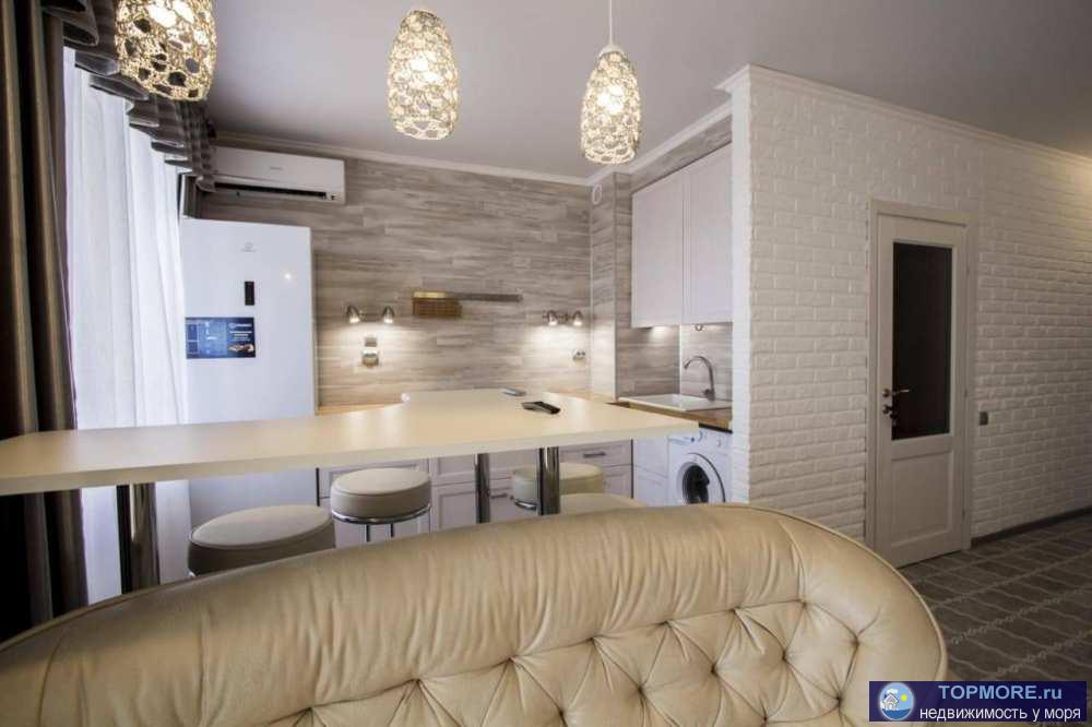 Однокомнатная квартира 45кв.м с прекрасным виидом на море. 9этаж 12этажного дома. Балкон. Качественный ремонт.... - 1