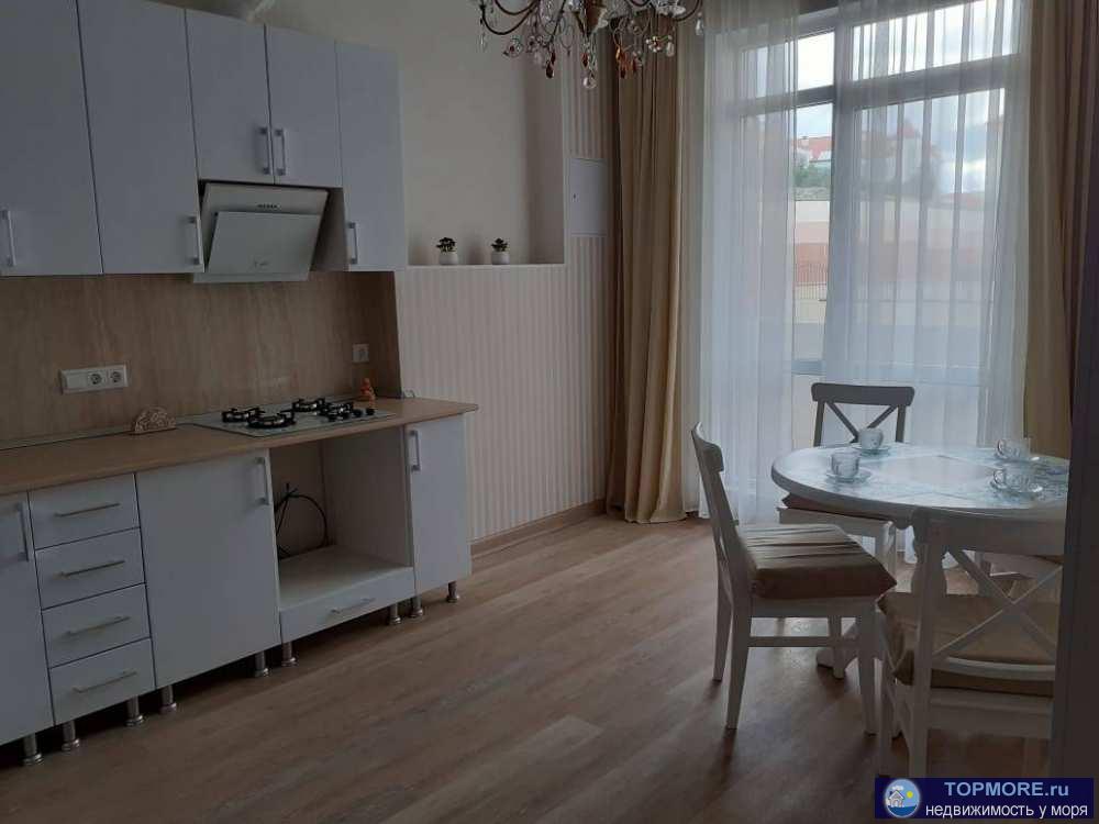 Студия с качественным ремонтом, высокий первый этаж. Закрытый двор, до набережной и моря 10 минут. Отличное... - 1