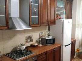 Продаю от агенства 1ком. кв 52м2., 4/7этаж дома, ремонт, лифт,...