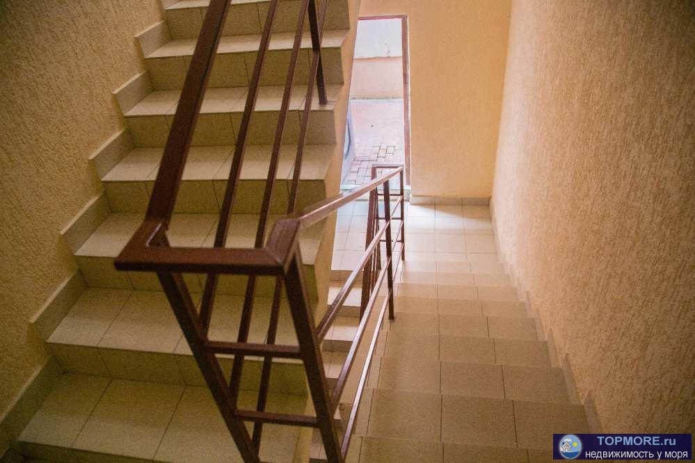  Продаю уютную просторную квартиру в малоквартирном доме в тихом районе Геленджика. Квартира состоит из двух... - 1