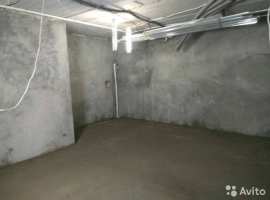 Отдельный вход с улицы, цокольный этаж полноценные окна, отличный...