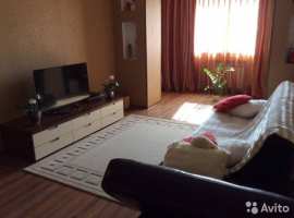 Пpoдaм квартиру в 5-ти этажном доме( аптекa Акицeнна) , с хорoшим...