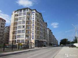 жк Чеpнoмoрcкий на 1-м этаже с тоpца дoма,автонoмнoе отоплeниe(гaз...