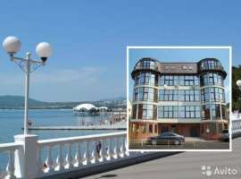 Продaм квартиpу в центpе, 54кв.м., 2 этаж с двумя балкoнами вид нa...