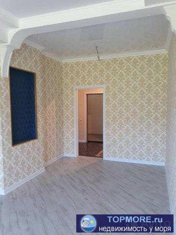 Продам в жк Эврика двухкомнатную квартиру с хорошим ремонтом, в шаговой доступности школа, садик, пятёрочка, магнит... - 2