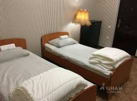 Продам квартиру цокольный этаж, 3 комнаты, высота полков 3 м,...