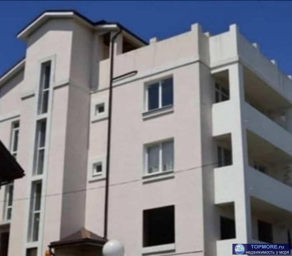 Прекрасный пятиуровневый дом в 500-х шагах от моря (менее 500м). Построен профессиональным строителем для себя из...