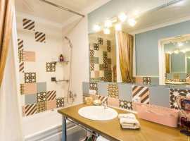 Продаётся трёх этажный коттедж, в цоколе еще 100м2 (подвал,...