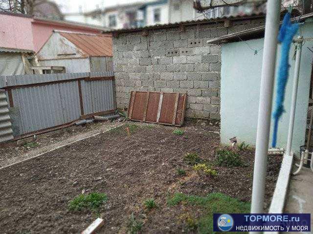 Продается участок 1,21 сот. с домом (50 кв.м.) на ней из 2 комнат по 15 м.кв. и баней. Отопление не оборудовано,... - 2