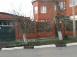 Продаю дом в тихом центре города Геленджика. Строили для себя. Все...