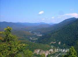 Продается чудесный дом на улице Светлой, прямо на берегу реки!...