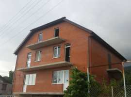 Новый кирпичный дом общей площадью 440 кв.м. 5 соток земли....