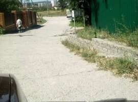 Капитальный дом, выше авторынка, угловой, дорога подходит до дома,...