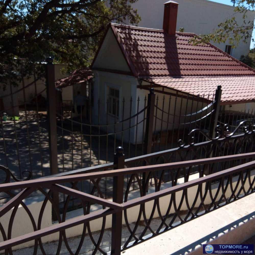 Участок в хорошем центральном месте. Домик в подарок - 1