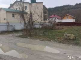 Продаю участок под ижс  три сотки свет газ вода на участке