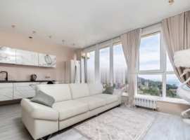 Квартира с превосходными видовыми характеристиками. Две отдельные...