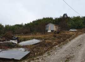 Очень хороший участок, свет и газ по границе.