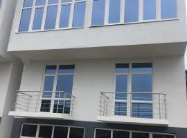 Новый таунхаус, заведены газ, свет, вода, панарамное остекление,...