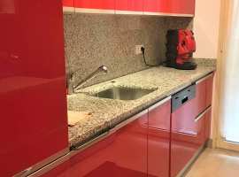 Красивая квартира с новым ремонтом. В  сданном доме. Красивый вид...