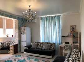 Продается шикарная квартира с дизайнерским ремонтом в сданном...