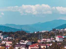 Предлагается уютный коттедж в экологически чистом и тихом...