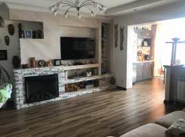 Вашему вниманию предлагается стильная 4-х  комнатная квартира с...