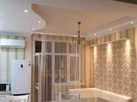 Продается просторная 2 комнатная квартира в центре города Сочи....