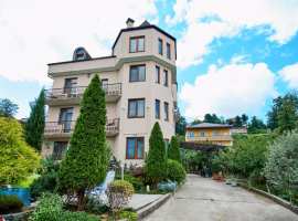 К продаже представлена шикарная 4-этажная резиденция в экологичном...