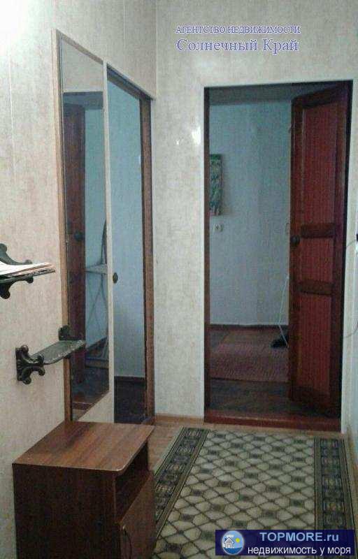 Продаётся 2-х комнатная квартира в курортной части  Анапы. 42 кв.м. Чистый подъезд,  полностью укомплектована... - 1