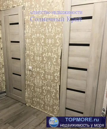 Продается 2-х комнатная квартира в г.Анапа, на 1-м этаже в  6 этажном доме. 60 кв.м. В квартире сделан ремонт.... - 1