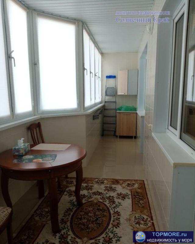 Продаётся 3-х комнатная квартира в Анапе, 100 кв.м., индивидуальное газовое отопление, 2 лоджии. Мебель, новая... - 2