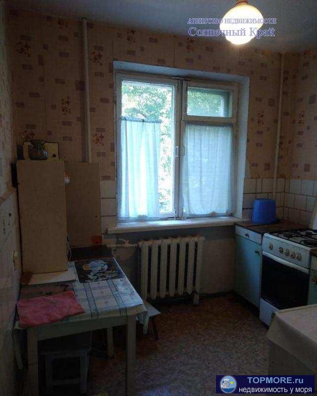 Продается  3-х комнатная квартира в городе Анапа. 60 кв.м. Одна комната проходная.  Дом расположен в уютном, зеленом,...