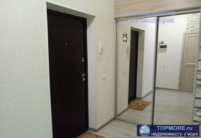 Продаётся  просторная, очень уютная 1-комнатная квартира с качественным ремонтом в г.Анапа. Дом строился по...